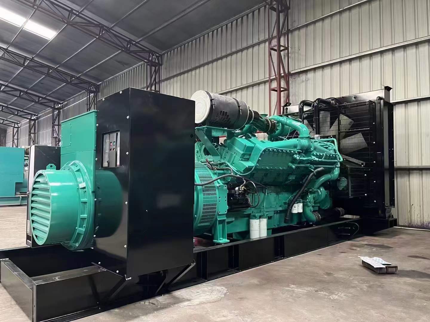 永定如何降低 800kW 柴油发电机输出电流的波动？